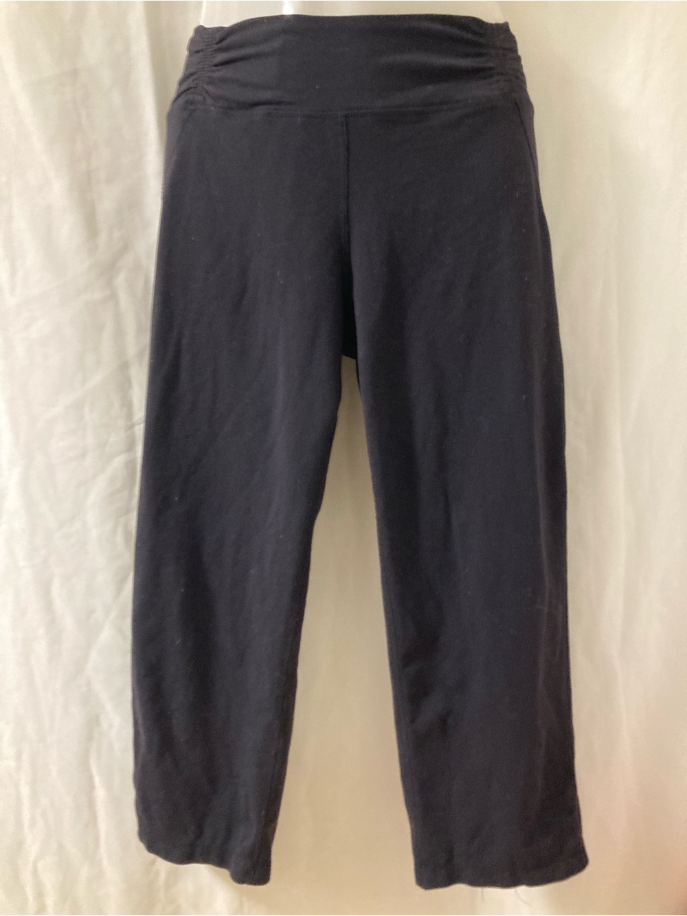 Tuff Athletics Black Capri Leggings Women’s Small Made in Canada Yoga Activewear